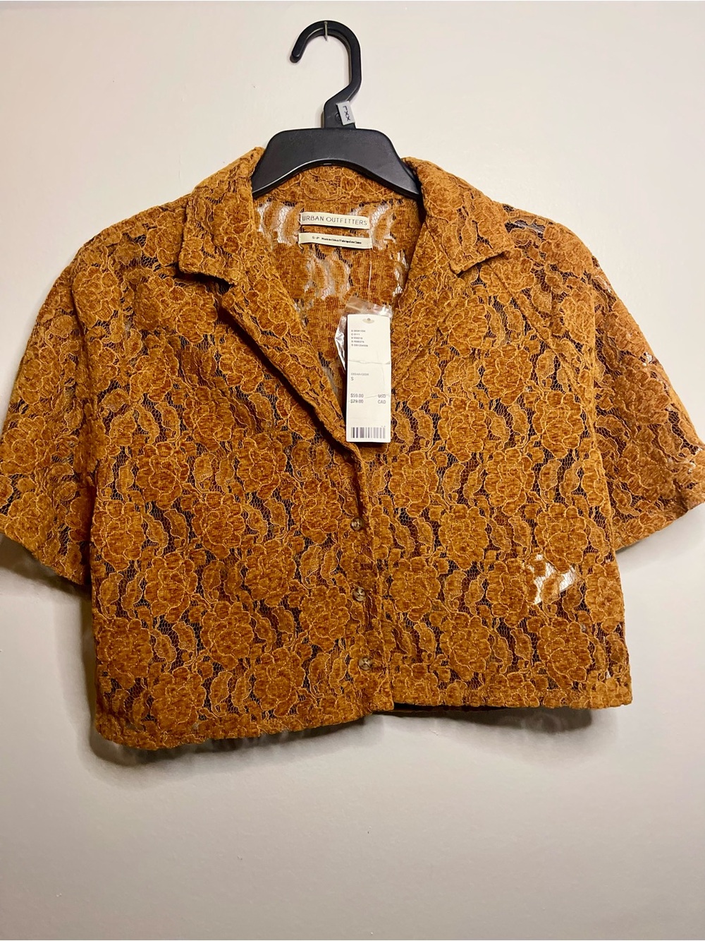 Urban Outfitters Women's Short-Sleeve Lace Cropped button up